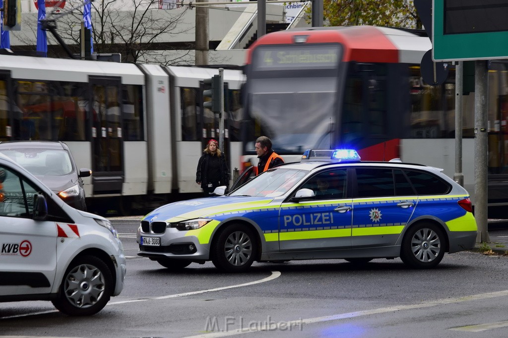 VU PKW KVB Bahn Koeln Deutz Deutz Muelheimerstr P74.JPG - Miklos Laubert